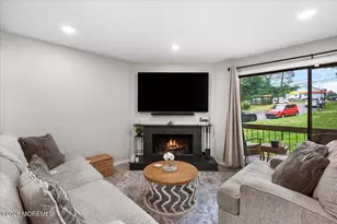 53 Ellen Heath Dr, Matawan, NJ 07747 - Photo 19