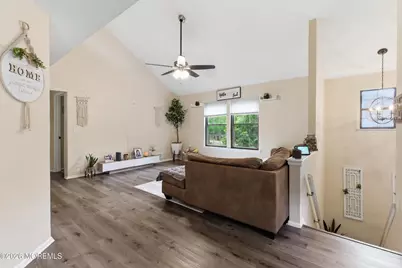 2007 Begonia Court, Jackson, NJ 08527 - Photo 9