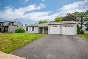 48 Starlight Rd, Howell Township, NJ 07731 - Photo 1