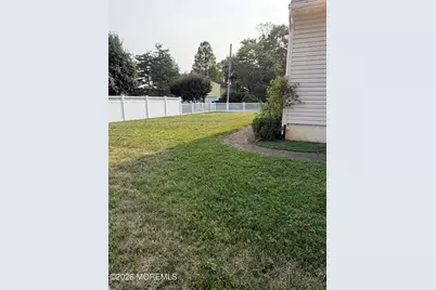 1801 Finderne Street, Oakhurst, NJ 07755 - Photo 15