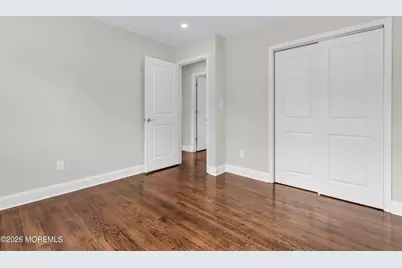 11 W Park Avenue, Belford, NJ 07718 - Photo 21