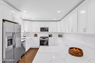 11 W Park Ave, Belford, NJ 07718 - Photo 11