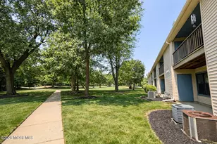 33 Wyndham Pl, Robbinsville Township, NJ 08691 - Photo 25