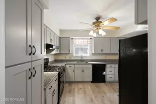 526 E Revere Way, Galloway, NJ 08205 - Photo 11