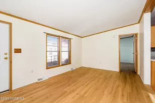 405 Maplehurst Ct, Manchester Township, NJ 08759 - Photo 3