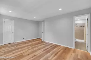 14 Evergreen Ct, Freehold, NJ 07728 - Photo 31