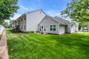14 Evergreen Ct, Freehold, NJ 07728 - Photo 39