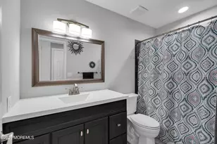 14 Evergreen Ct, Freehold, NJ 07728 - Photo 27