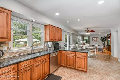 9 Strathmore Court, Freehold, NJ 07728 - Photo 11