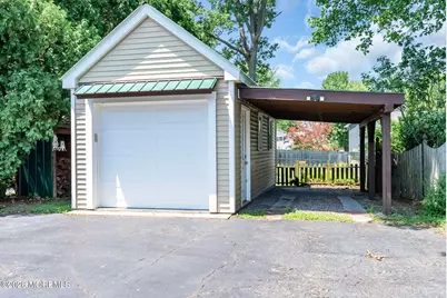 136 S Main Street, Allentown, NJ 08501 - Photo 31