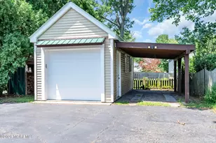 136 S Main St, Allentown, NJ 08501 - Photo 31