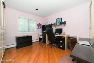 10 Mitchell Ct, Marlboro Township, NJ 07746 - Photo 17