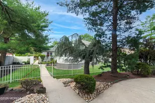 10 Mitchell Ct, Marlboro Township, NJ 07746 - Photo 33