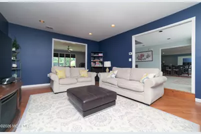 10 Mitchell Court, Marlboro Township, NJ 07746 - Photo 5