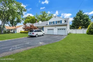 10 Homestead Pl, Holmdel, NJ 07733 - Photo 3