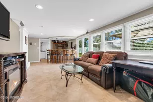 10 Homestead Pl, Holmdel, NJ 07733 - Photo 25