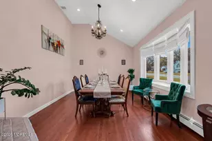 10 Homestead Pl, Holmdel, NJ 07733 - Photo 7