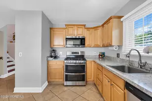 10 Homestead Pl, Holmdel, NJ 07733 - Photo 11