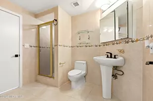 300 Ocean Ave N, Long Branch, NJ 07740 - Photo 21