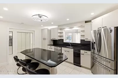 300 Ocean Avenue N #C1, Long Branch, NJ 07740 - Photo 11