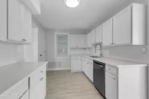 10 Church St, Sea Bright, NJ 07760 - Photo 15
