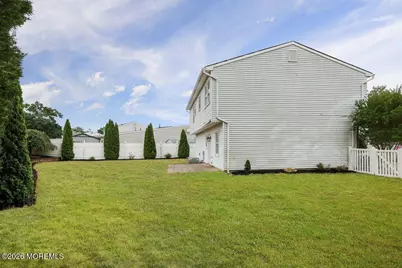 17 Wisteria Place, Howell Township, NJ 07731 - Photo 19