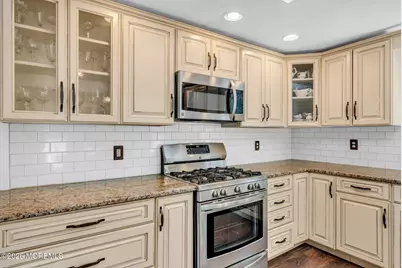 126 S Main Street, Allentown, NJ 08501 - Photo 15