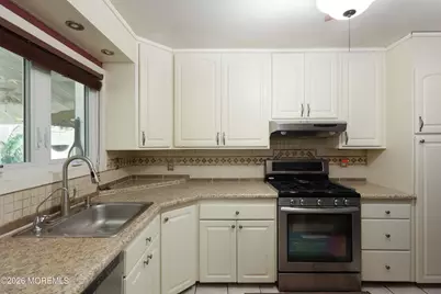 102 Stratford Road, Tinton Falls, NJ 07724 - Photo 11