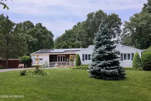 102 Stratford Rd, Tinton Falls, NJ 07724 - Photo 3
