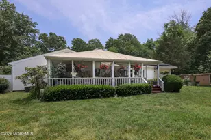 102 Stratford Rd, Tinton Falls, NJ 07724 - Photo 27