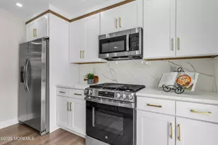 326 Broad St, Eatontown, NJ 07724 - Photo 13
