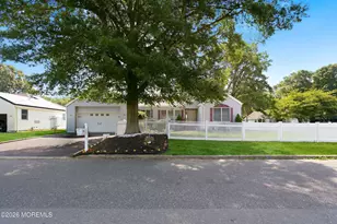 101 Foxwood Ln, Forked River, NJ 08731 - Photo 7