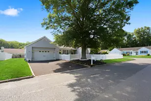 101 Foxwood Ln, Forked River, NJ 08731 - Photo 5