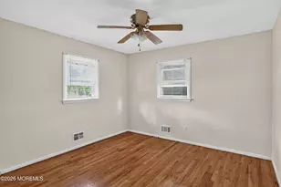 17 Railroad Ave, Beachwood, NJ 08722 - Photo 31