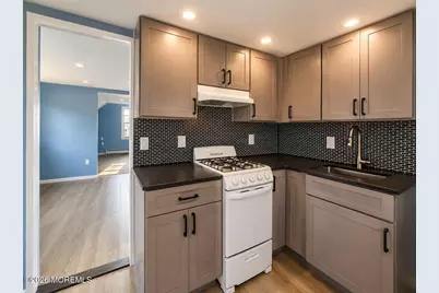 66 Alcoa Avenue #2, Edison, NJ 08837 - Photo 3