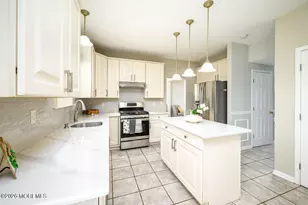 19 Pecan Valley Dr, Marlboro Township, NJ 07746 - Photo 15