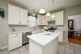 19 Pecan Valley Dr, Marlboro Township, NJ 07746 - Photo 13