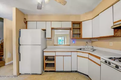 101 Joan Court, Jackson, NJ 08527 - Photo 5