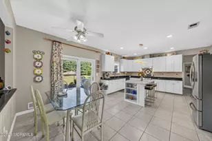 14 Jamesworthy Ct, Marlboro Township, NJ 07746 - Photo 21