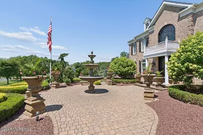 828 Dancer Lane, Manalapan Township, NJ 07726 - Photo 5