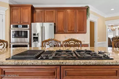 828 Dancer Lane, Manalapan Township, NJ 07726 - Photo 39