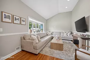 6 Forsgate Dr, Freehold, NJ 07728 - Photo 7