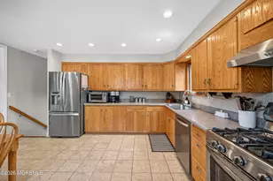 6 Forsgate Dr, Freehold, NJ 07728 - Photo 11