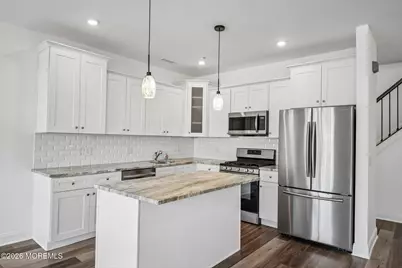 16 Emily Court, Hazlet Township, NJ 07730 - Photo 13