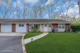 178A Sterling Ct, Lakewood, NJ 08701 - Photo 1