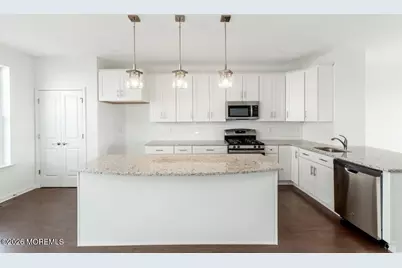 301 Discovery Road, Brick, NJ 08723 - Photo 17
