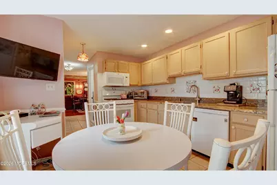 29 Hummingbird Court, Marlboro Township, NJ 07746 - Photo 17