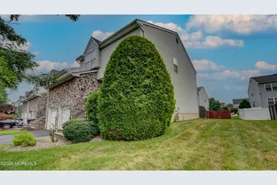29 Hummingbird Court, Marlboro Township, NJ 07746 - Photo 3
