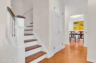 27 Circle Ln, Little Silver, NJ 07739 - Photo 9
