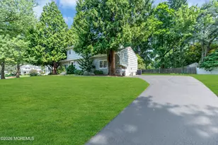 27 Circle Ln, Little Silver, NJ 07739 - Photo 7